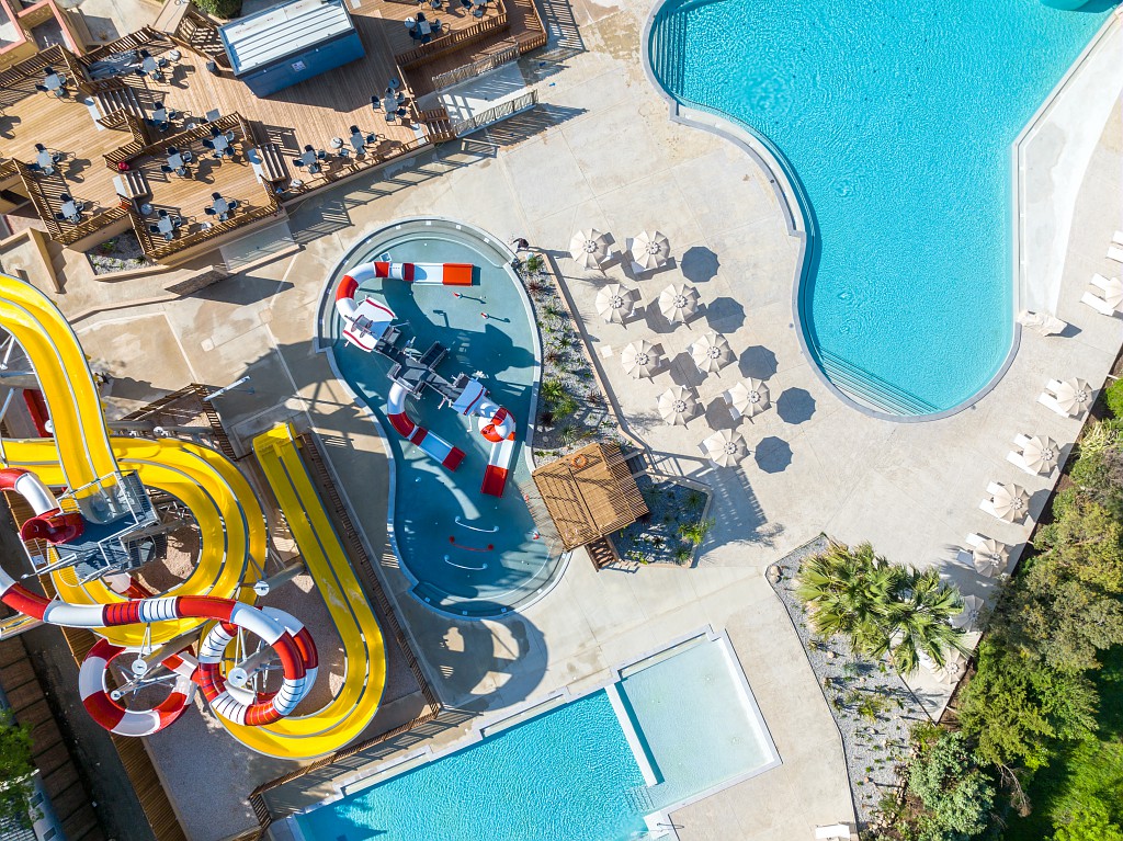 Vue a&eacute;rienne du nouveau parc aquatique la Chapelle